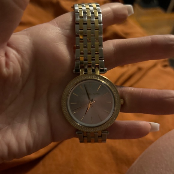 Michael Kors ladies watch - Picture 2 of 3